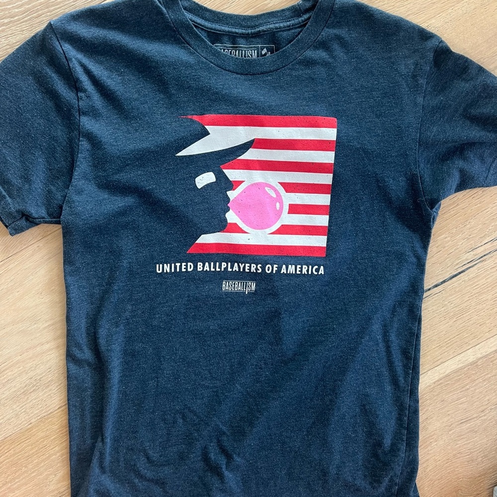 2x BASEBALLISM tees. Sizes small/medium